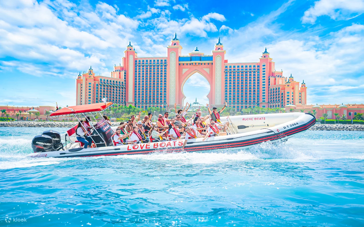Luxury Speed Boat Tour Dubai